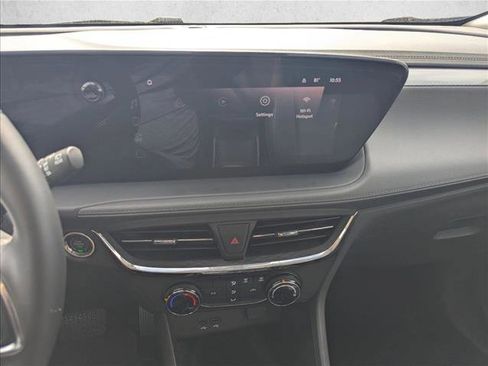 Used 2025 Buick Encore GX Preferred image 11