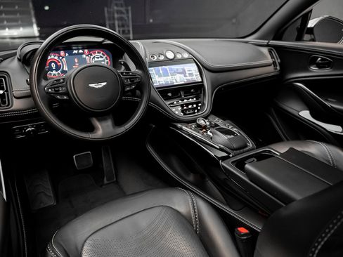 Used 2023 Aston Martin DBX 707 image 2
