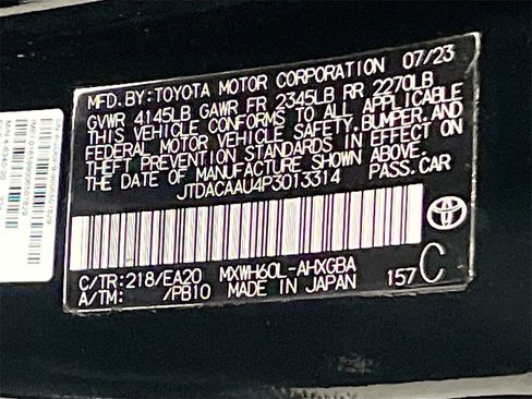 Used 2023 Toyota Prius XLE image 31