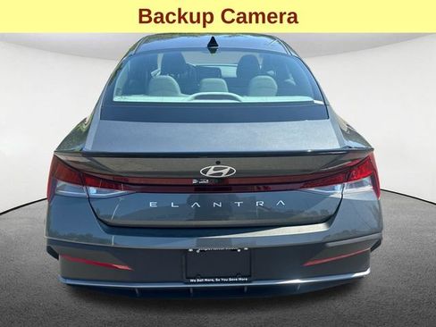 Used 2026 Hyundai Elantra Sport FWD image 9