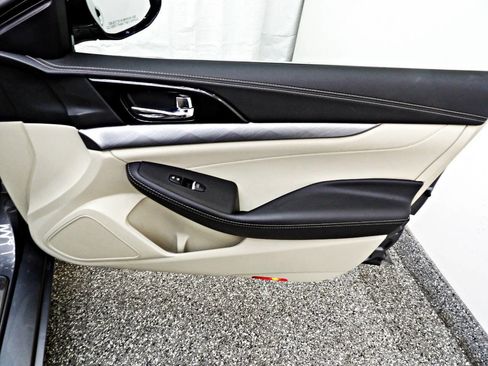 Used 2017 Nissan Maxima 3.5 S image 11