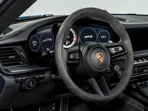 Used 2022 Porsche 911 GT3 image 13