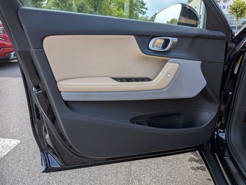 Used 2022 Polestar Polestar 2 w/ Plus Package AWD/4WD image 12