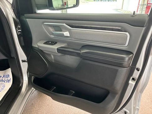 Used 2020 RAM 1500 Big Horn AWD/4WD image 38