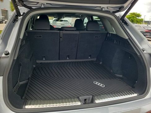 Certified 2025 Audi Q5 Premium w/ Premium Plus AWD/4WD image 8