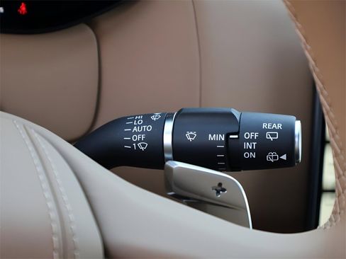 New 2026 Land Rover Range Rover Long Wheelbase SE image 30