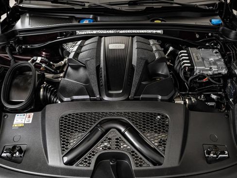 Certified 2023 Porsche Macan GTS AWD/4WD image 47