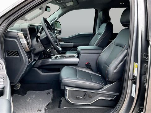 Used 2024 Ford F250 Lariat w/ Lariat Ultimate Package AWD/4WD image 10