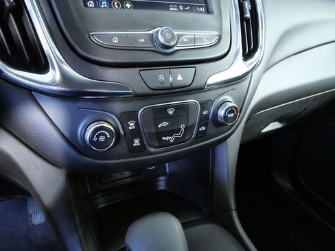 Used 2023 Chevrolet Equinox LT image 15