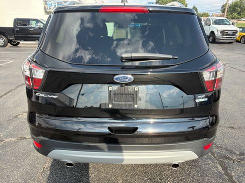 Used 2017 Ford Escape SE w/ Equipment Group 201A AWD/4WD image 7