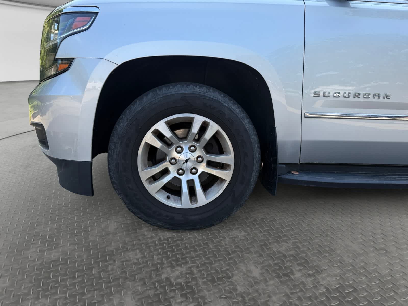 Used 2017 Chevrolet Suburban LT AWD/4WD image 9