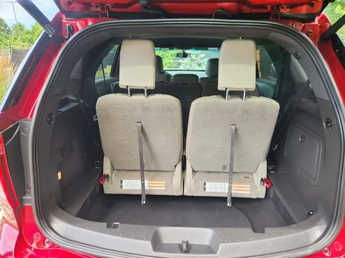 Used 2014 Ford Explorer XLT w/ Equipment Group 202A image 21