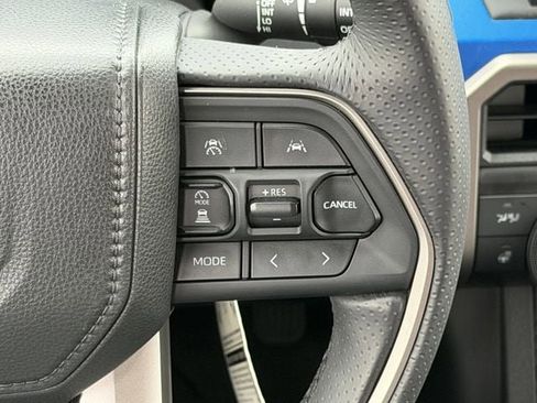 Certified 2025 Toyota 4Runner TRD Off-Road AWD/4WD image 16