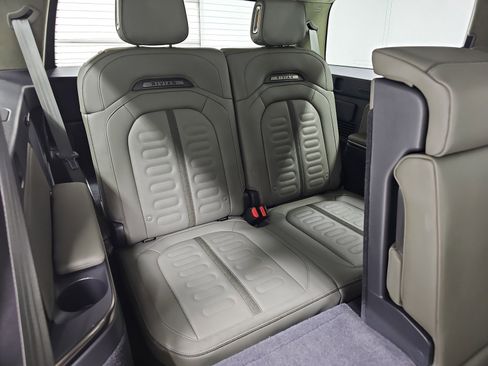 Used 2023 Rivian R1S Adventure image 25