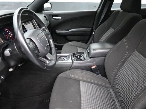 Used 2021 Dodge Charger SXT w/ Blacktop Package image 17