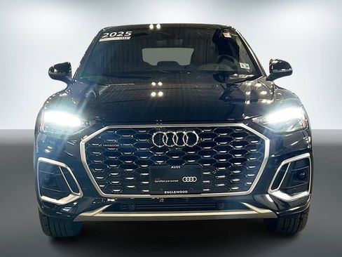 Certified 2025 Audi Q5 2.0T Premium image 3