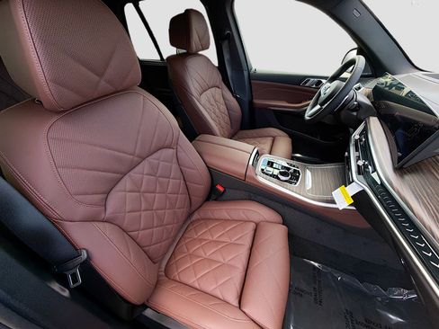 New 2026 BMW X5 xDrive50e w/ Executive Package image 15