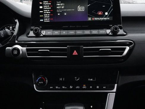 Used 2021 Kia Seltos SX image 43