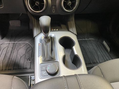 Used 2024 Chevrolet Blazer LT w/ Convenience Package image 44