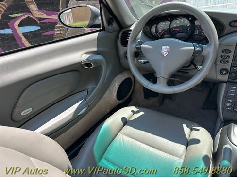 Used 2001 Porsche 911 Carrera 4 image 19