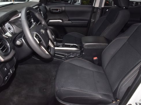 Used 2023 Toyota Tacoma Trail Edition image 13