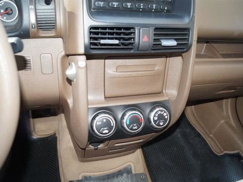 Used 2004 Honda CR-V EX image 22