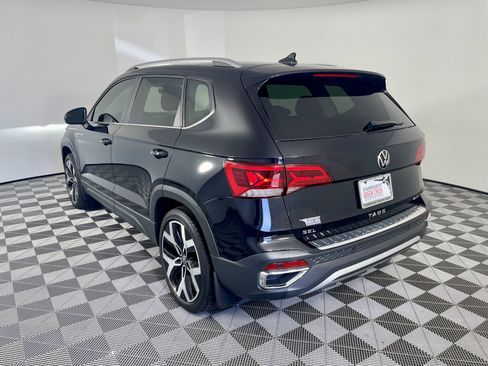 Used 2023 Volkswagen Taos SEL image 3