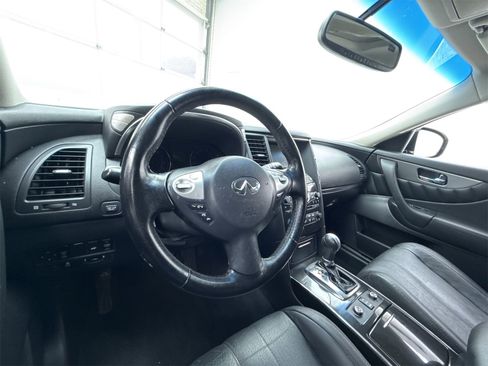 Used 2017 INFINITI QX70 2WD image 12