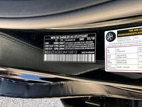 Used 2018 Mercedes-Benz E 400 4MATIC Sedan image 34