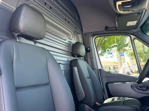 New 2025 Mercedes-Benz Sprinter 2500 image 12