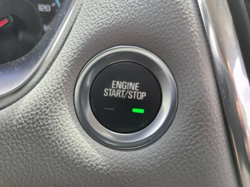 Used 2020 Chevrolet Traverse Premier FWD image 31