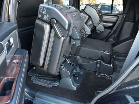 Used 2015 Ford Expedition Platinum image 27