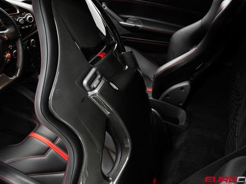 Used 2017 Ferrari 488 GTB RWD image 42