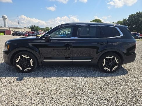 Used 2023 Kia Telluride EX AWD/4WD image 4