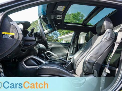 Used 2016 Hyundai Veloster w/ Option Group 03 image 17