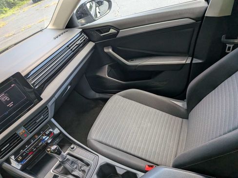 Used 2025 Volkswagen Jetta S FWD image 15