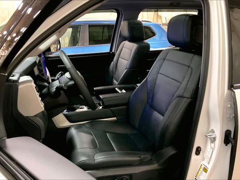Used 2023 Toyota Tundra Limited w/ TRD Off-Road Package AWD/4WD image 8