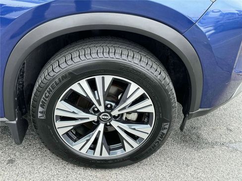 Certified 2022 Nissan Rogue SV image 15