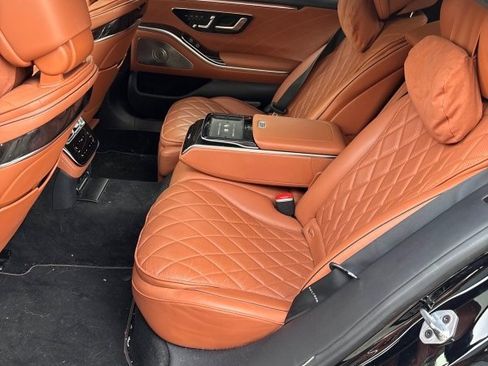 Used 2022 Mercedes-Benz S 580 4MATIC Sedan image 3
