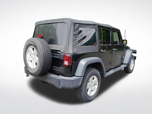 Used 2018 Jeep Wrangler Unlimited Sport S AWD/4WD image 8