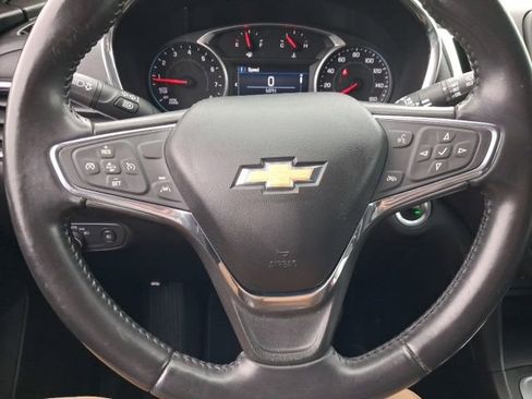 Used 2020 Chevrolet Equinox LT FWD image 12