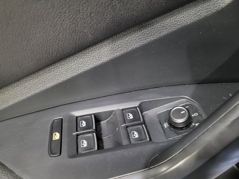 Used 2024 Volkswagen Jetta SE FWD image 27
