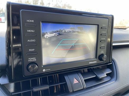 Used 2022 Toyota RAV4 XLE image 27