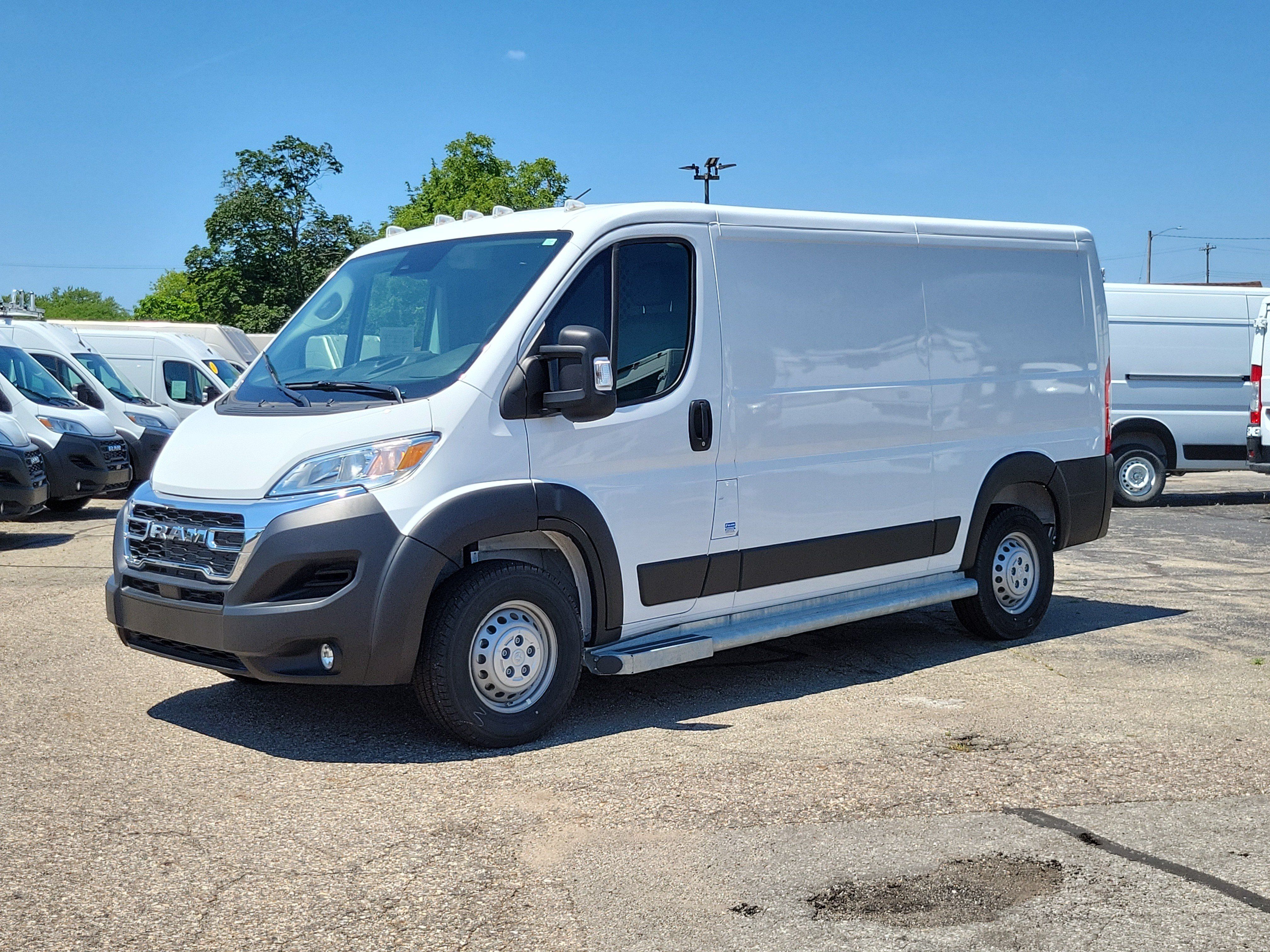 Used 2025 RAM ProMaster 2500 w/ U-Haul Equipment Group FWD image 2