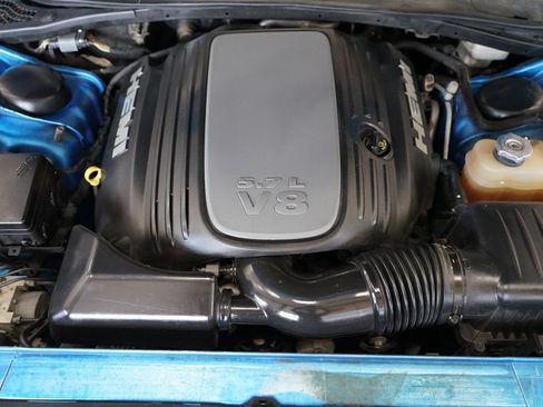 Used 2015 Dodge Challenger R/T Plus RWD image 46
