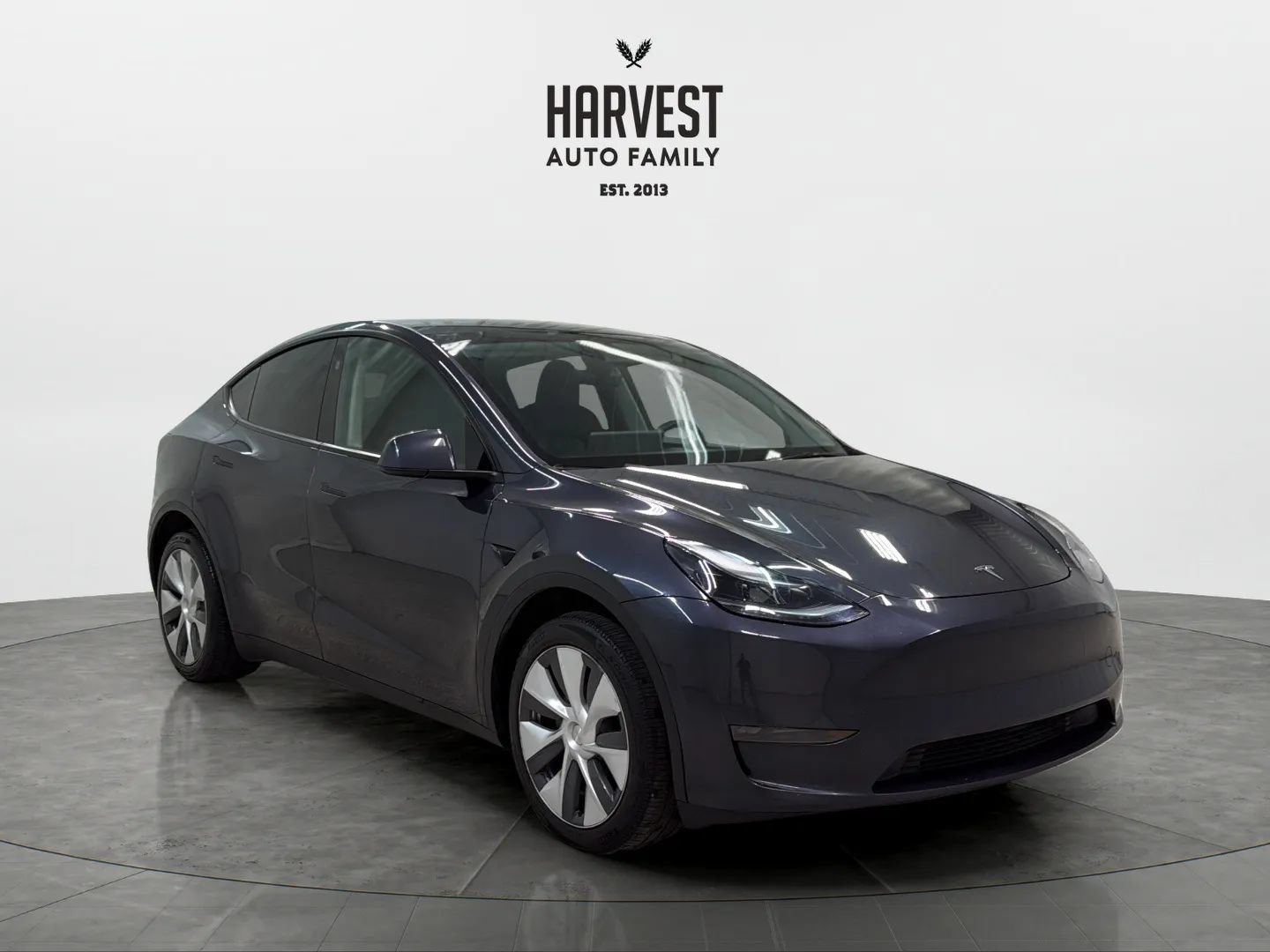 Used 2024 Tesla Model Y Long Range AWD/4WD image 10