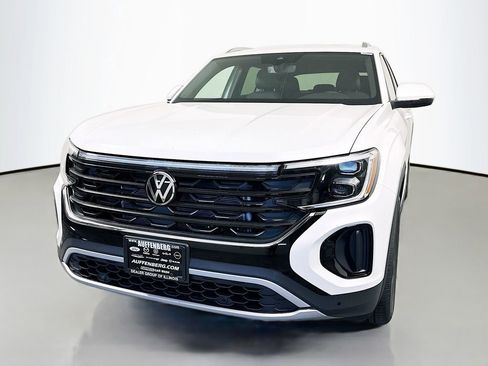 New 2026 Volkswagen Atlas Cross Sport SE AWD/4WD image 3