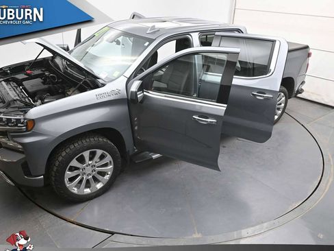 Used 2021 Chevrolet Silverado 1500 High Country w/ Technology Package image 34