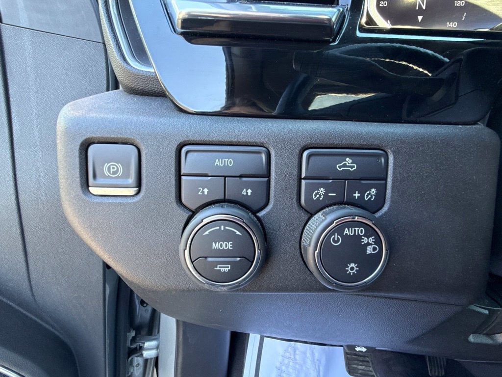Used 2024 Chevrolet Silverado 1500 LT AWD/4WD image 24