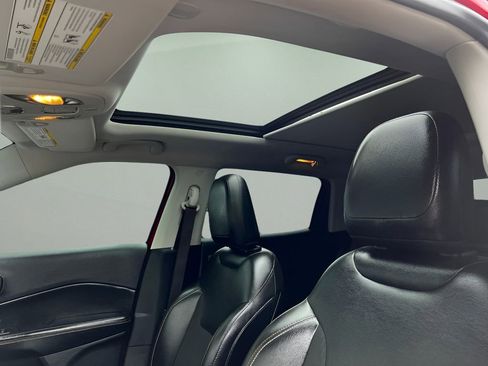 Used 2021 Jeep Compass Latitude w/ Sun and Sound Group image 14